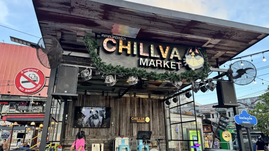 Evening stage and visitors at Chillva Market in Phuket